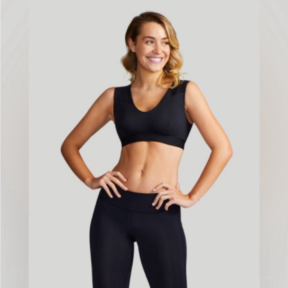 NWT Tommie Copper Shoulder
Support Comfort Bra BLACK